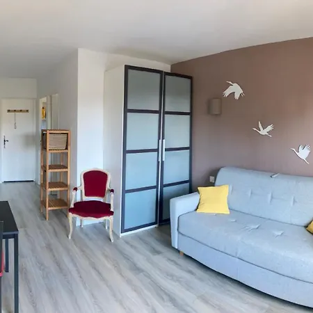 Bormes-les-mimosas, Studio Entre Mer Et Collines